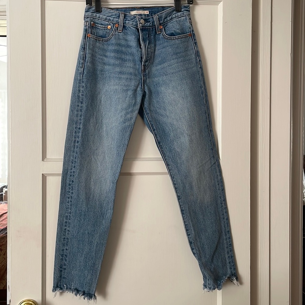 Levi’s Straight Leg Jeans